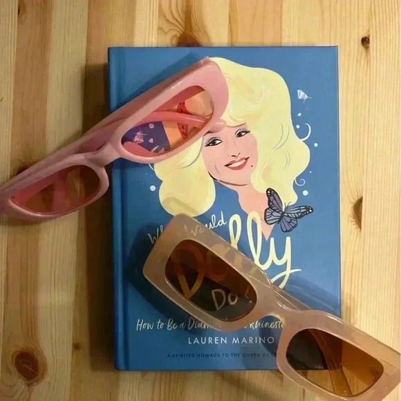 Plastic Pink Sunglasses Set of Two Weekend Party Fun Spring-break Summer Girly - Picture 4 of 7